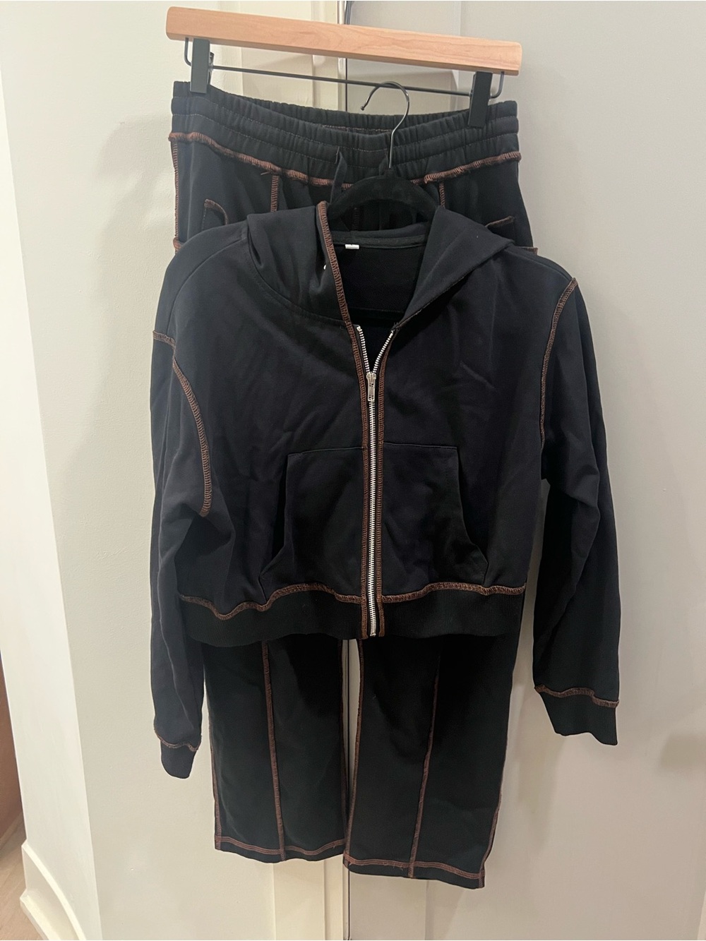 Amazon Black Hoodie and Sweatpants Set with Brown Contrast Stitching